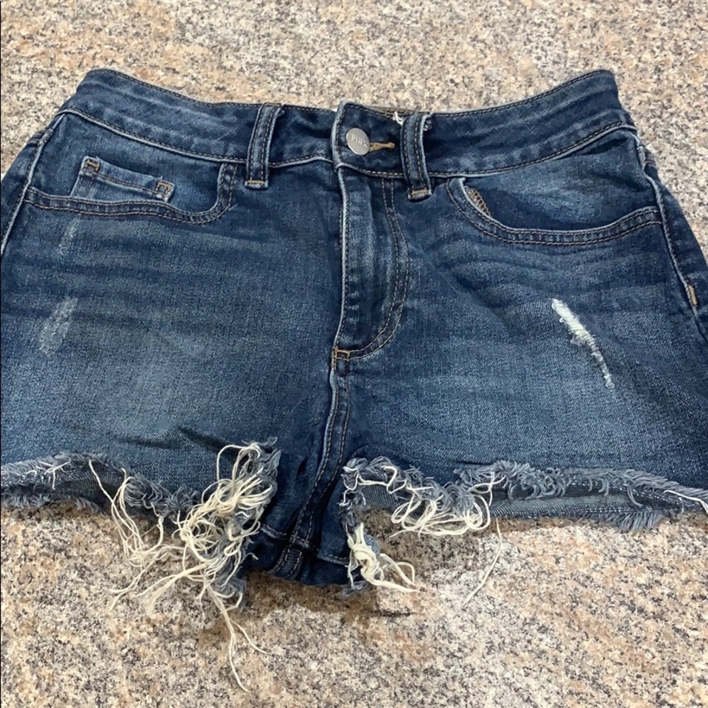 Victoria’s Secret denim shorts – size 4 - Picture 2 of 6